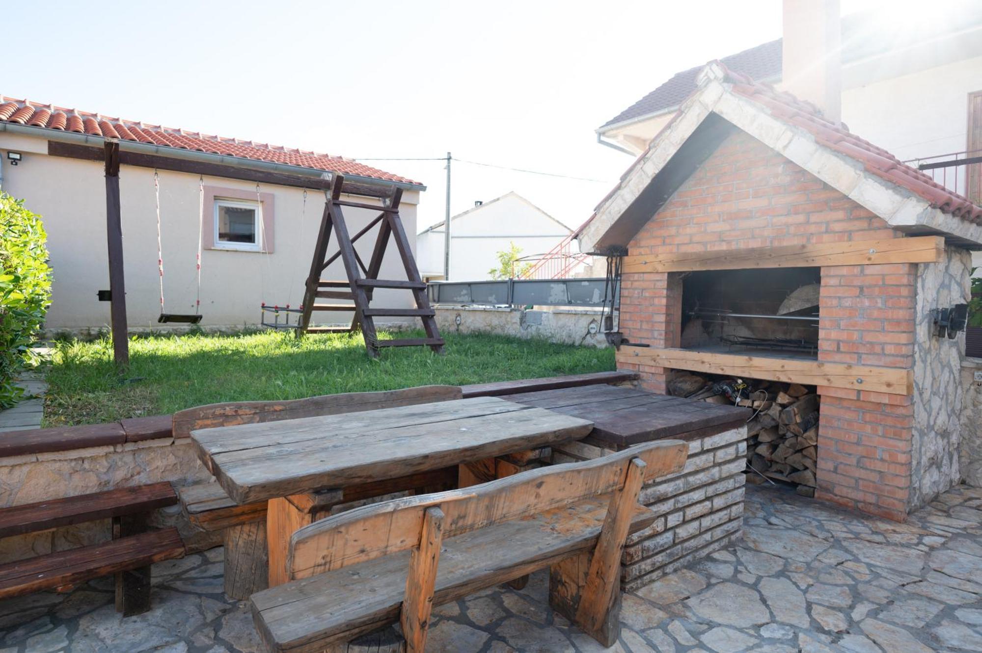 Holiday Home Luka Pridraga Екстериор снимка
