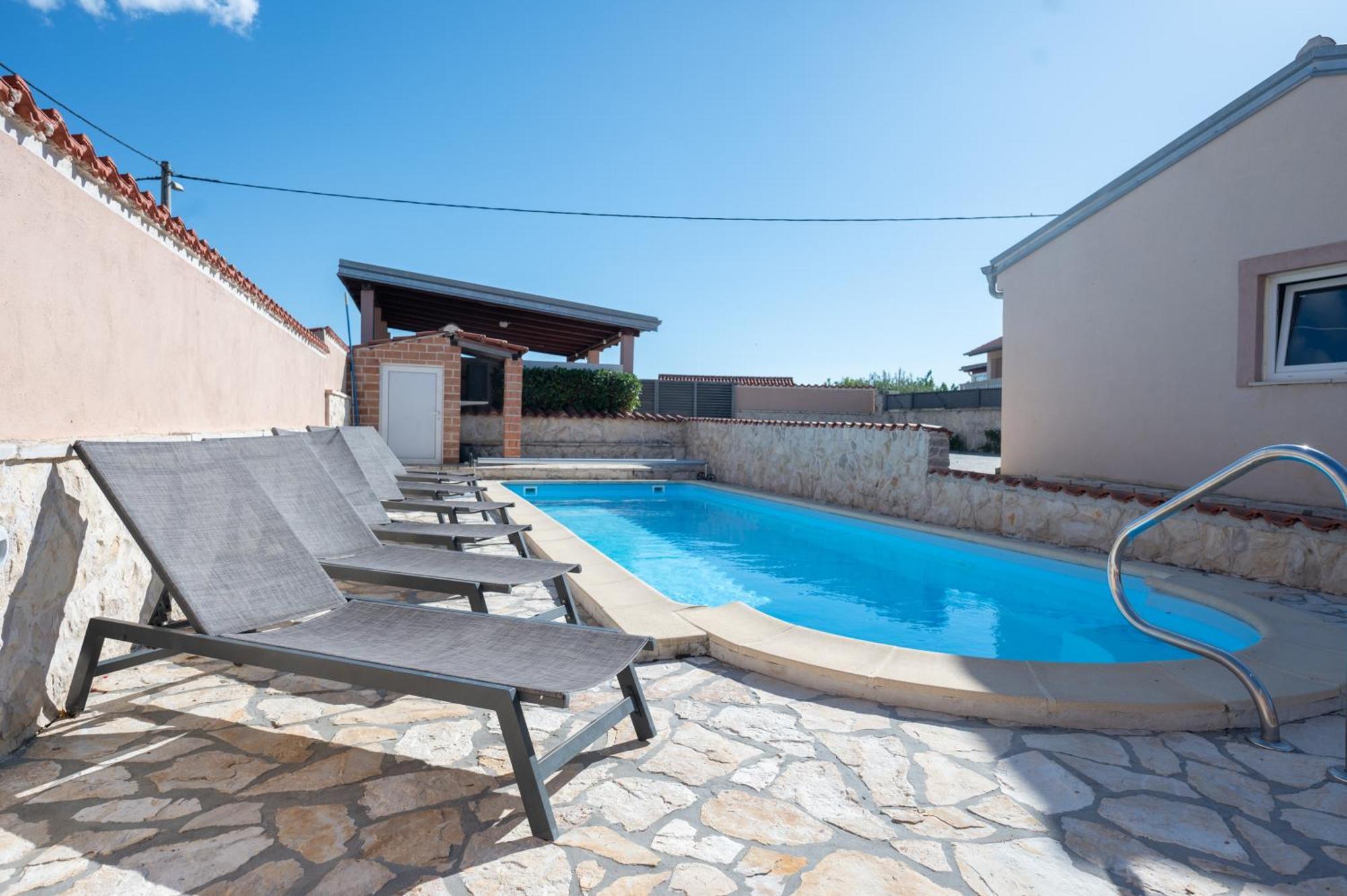 Holiday Home Luka Pridraga Екстериор снимка
