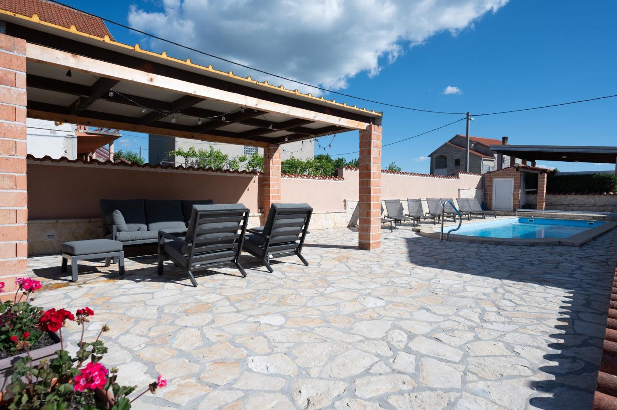 Holiday Home Luka Pridraga Екстериор снимка