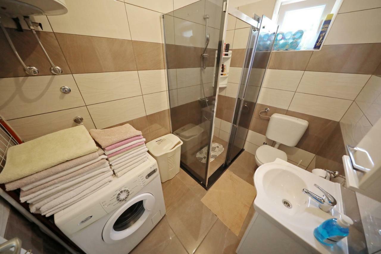 Holiday Home Luka Pridraga Екстериор снимка